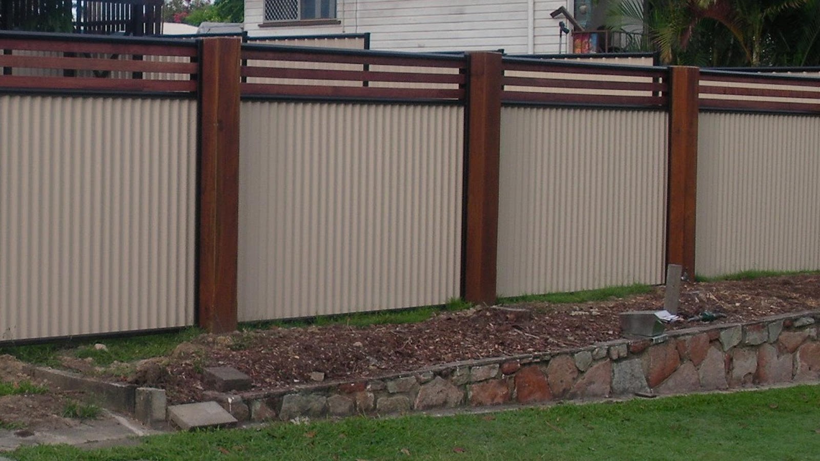 Advantages Of Choosing Colorbond Fencing