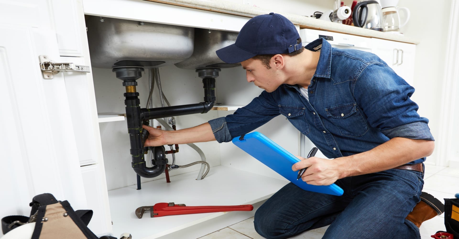 5 THINGS TO CHECK WHEN EMPLOYING A LOCAL PLUMBER IN BROMLEY